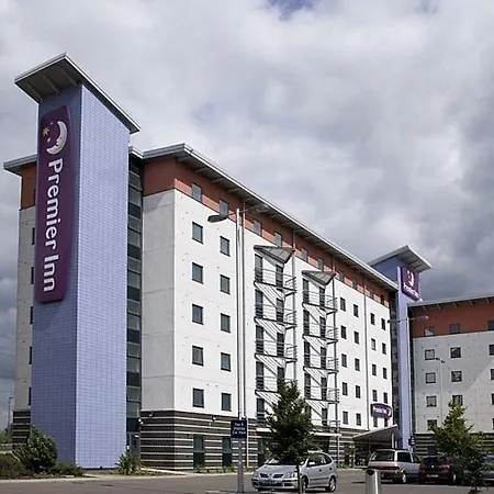 Premier Inn London Docklands Excel-3